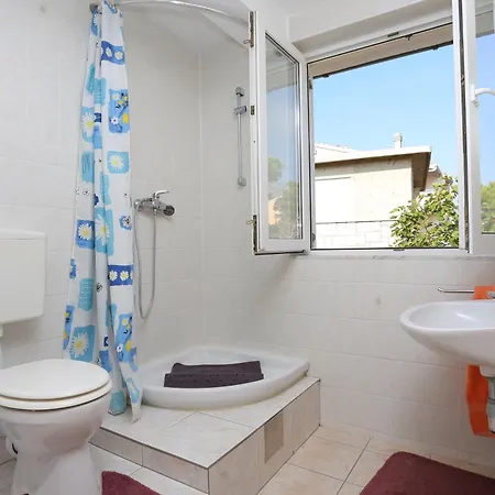 By The Sea Mali Rat, Omis - 18485 * دوغي رات